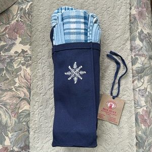 Nantucket Home Holiday Kitchen in a Bag - placemats,napkins,wine tote, potholder